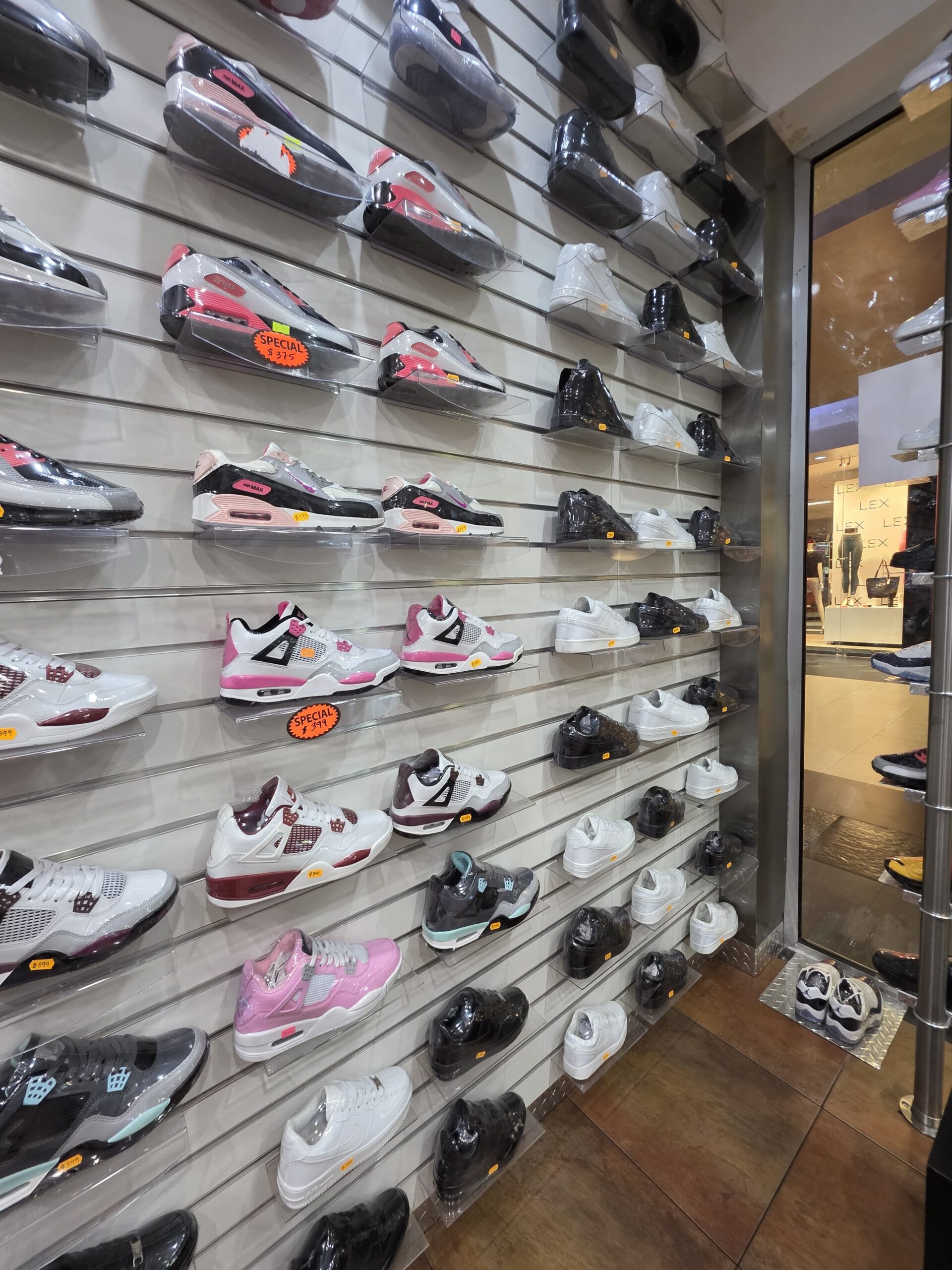 Raji Shoes photo 5