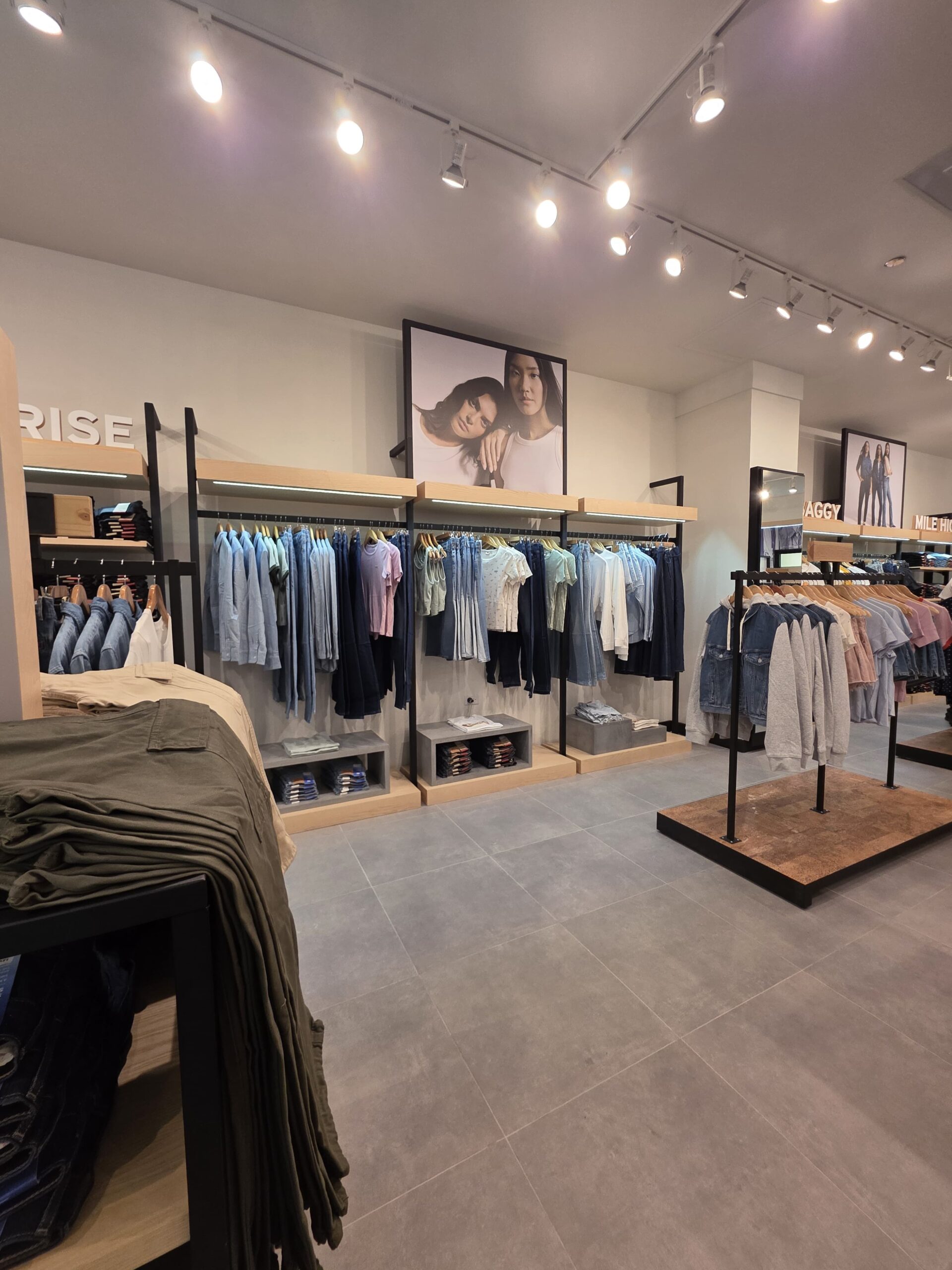 Levi's photo 3