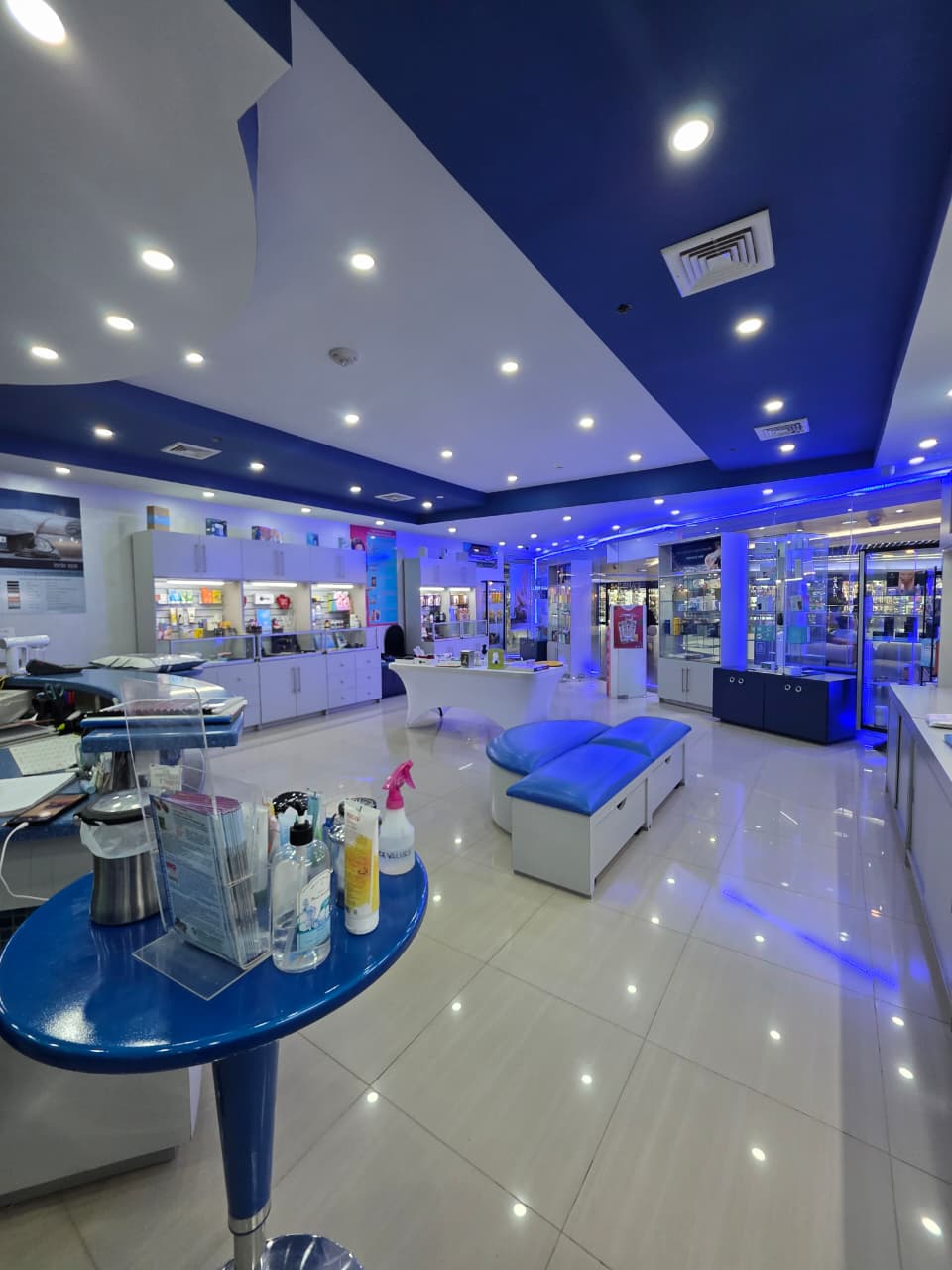 Modern Caribbean photo 5